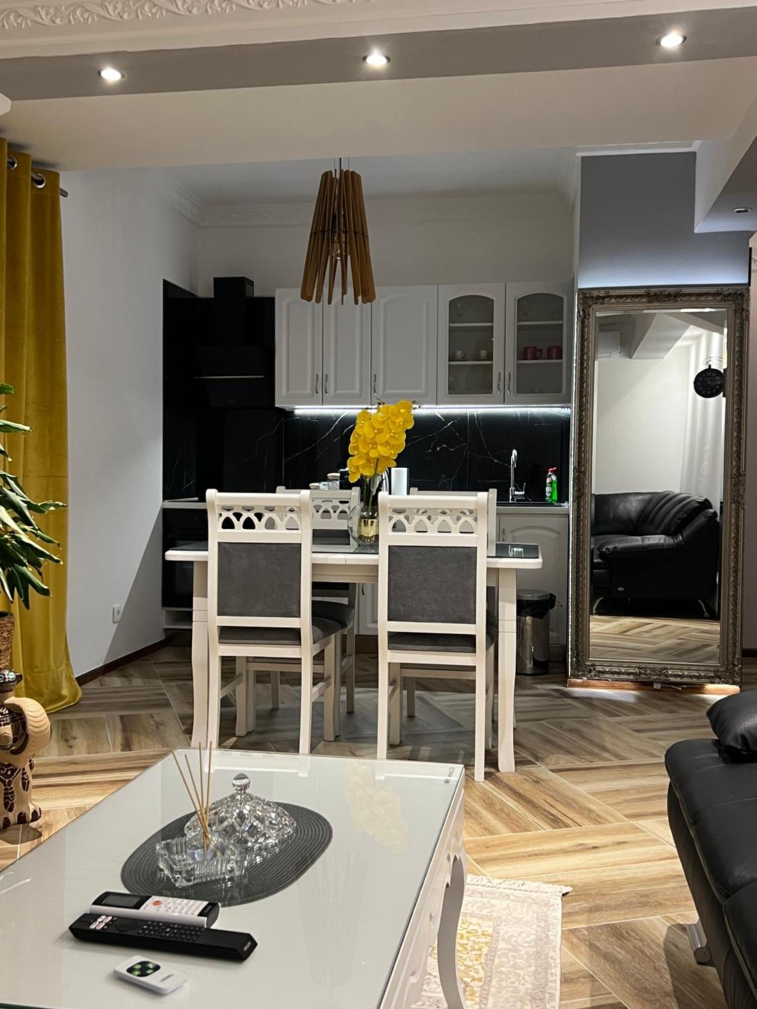 Apartman Scepanovic Niksic ภายนอก รูปภาพ