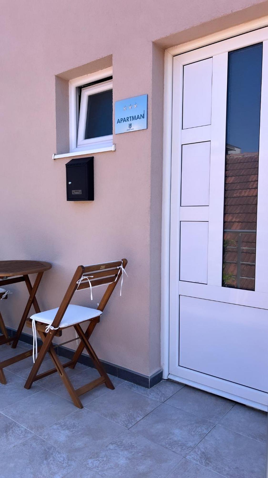 Apartman Scepanovic Niksic ภายนอก รูปภาพ
