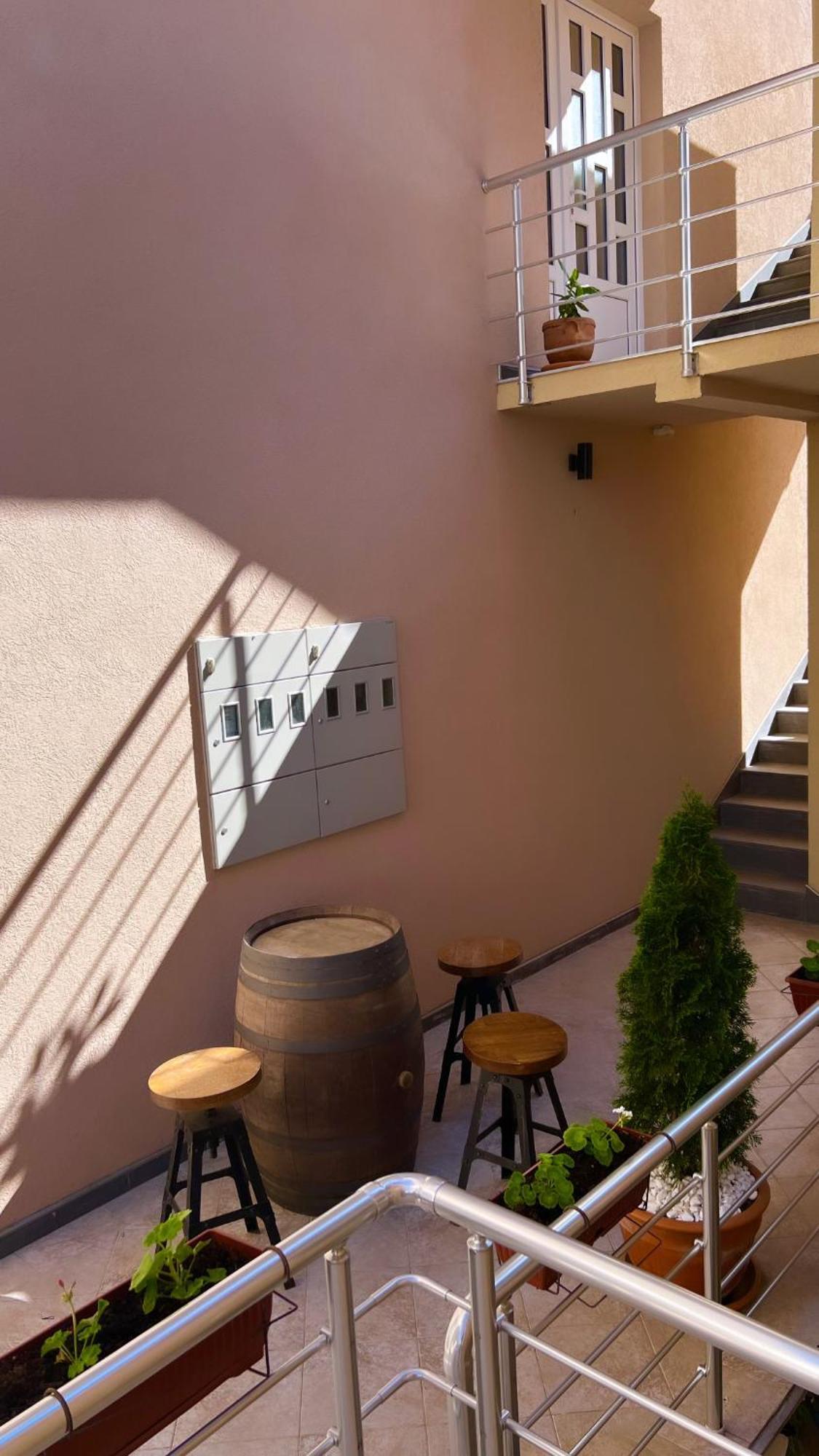 Apartman Scepanovic Niksic ภายนอก รูปภาพ
